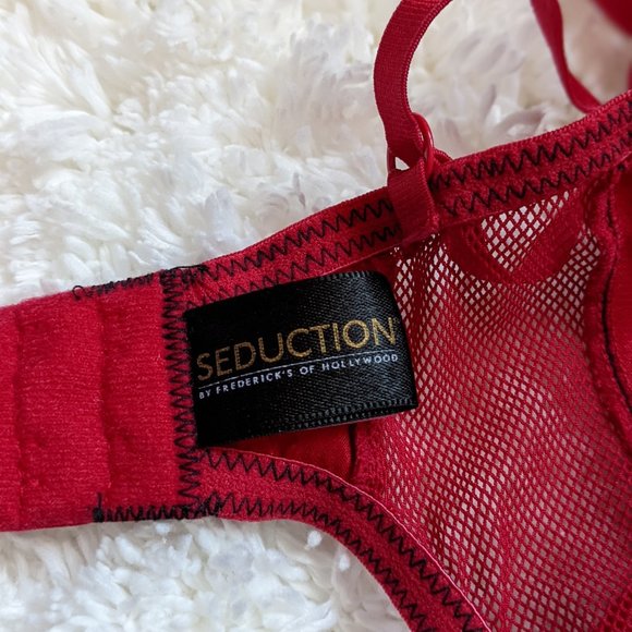 Never worn (XS) - FREDERICKS of HOLLYWOOD Chemise Garter Set - Picture 7 of 10